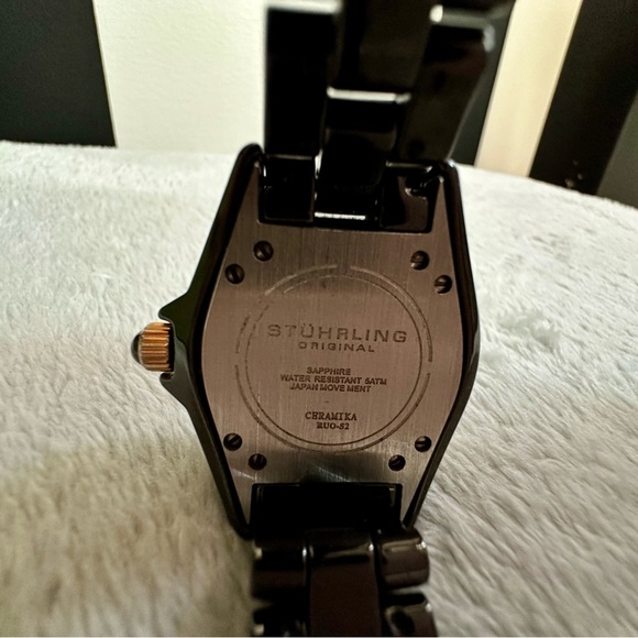 Women’s STUHRLING Original Sapphire Water Resistant Watch - Picture 4 of 4